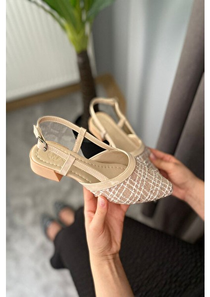 Kadın Günlük Babet Suni Deri Bej Renk Taşlı Tasarım 3 cm Düz Topuk