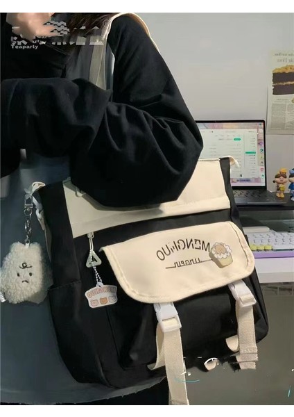 Yeni Ins Çok Yönlü Kolej Tarzı Messenger Çanta Ders Çantası Büyük Kapasiteli Çanta Omuz Çantası Kız Öğrenci Sınıf Işe Gidip Gidip Gelme Çantası (Yurt Dışından) fırsatları