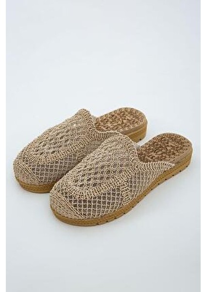 Bej Önü Kapalı Hasır Örgü Dış Mekan Ve Ev Terliği