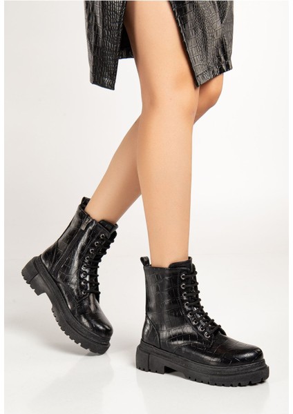 812-356 Siyah Kroko Bağcıklı Fermuarlı Günlük Kadın Bot modelleri