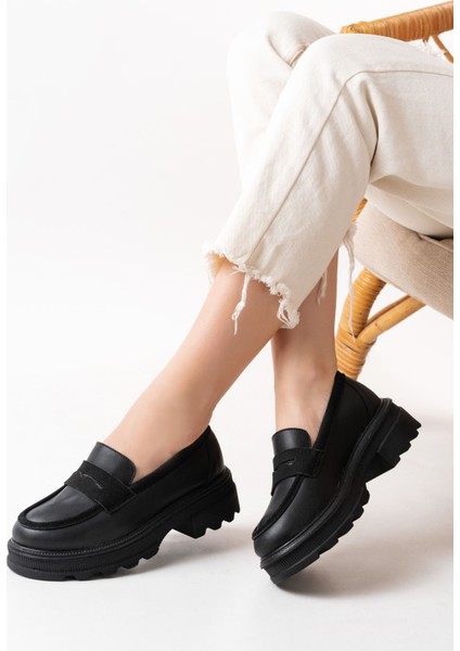 746-759 Siyah Günlük Yüksek Tabanlı Loafer Ayakkabı