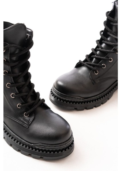 2051-298 Siyah Cilt Düz Topuklu Bağcıklı Lastikli Günlük Kadın Bot modelleri