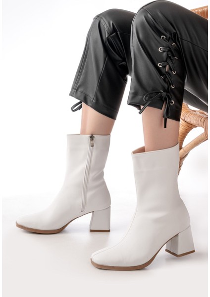 MSK-032 Beyaz Topuklu Fermuarlı Kadın Bot fiyatları