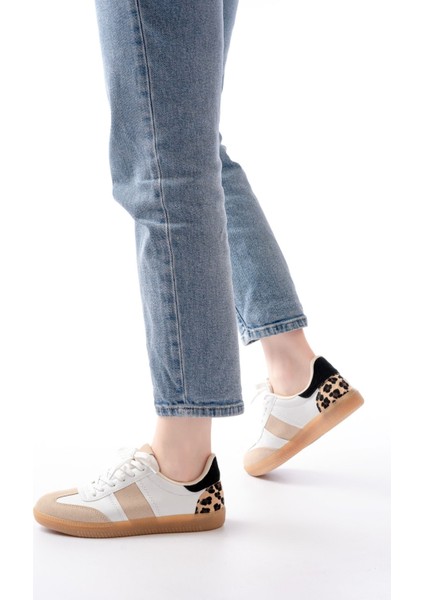 M-6006 Beyaz Garni Leopar Desenli Bağcıklı Termo Taban Günlük Kadın Spor