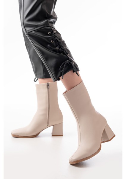 MSK-032 Bej Topuklu Fermuarlı Kadın Bot