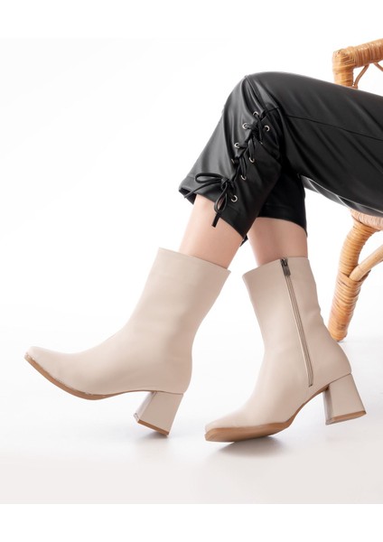 MSK-032 Bej Topuklu Fermuarlı Kadın Bot fiyatları