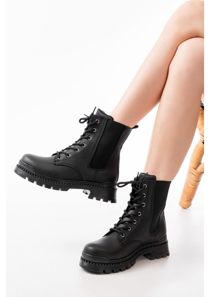 2051-298 Siyah Luna Düz Topuklu Bağcıklı Lastikli Günlük Kadın Bot fiyatları