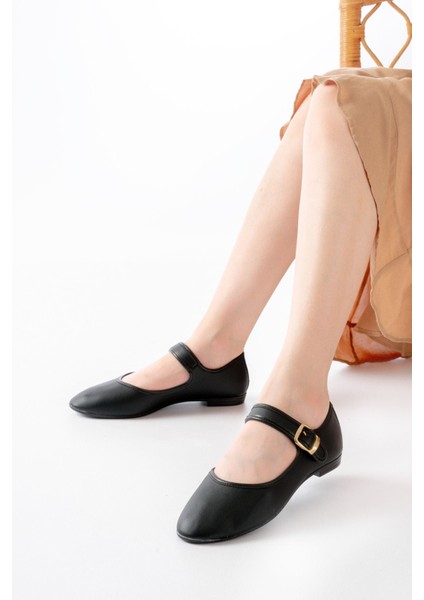 2606 Siyah Baretli Günlük Bayan Ayakkabı