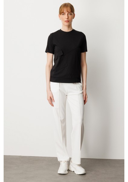 Kadın Sıfır Yaka Cepli T-Shirt 61340 Siyah modelleri