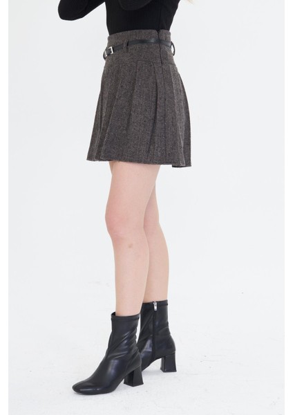 Pileli Balıksırtı Desenli Etek modelleri