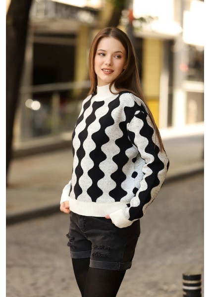 Desenli Erciyes Triko Kazak-Siyah Beyaz modelleri