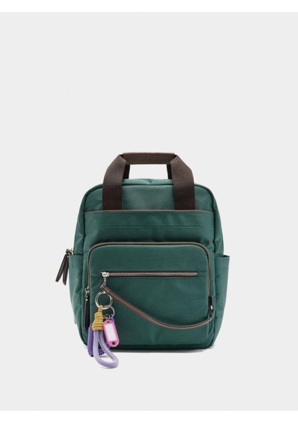 Teknik Kumaş Charm'lı Sırt Çantası