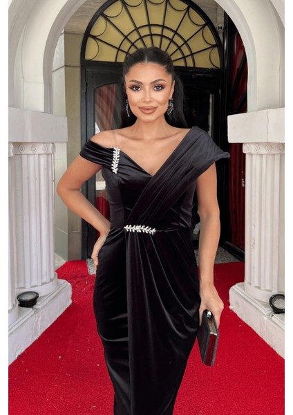 Kadife Kumaş Taş Detaylı Abiye Elbise - Siyah fırsatları