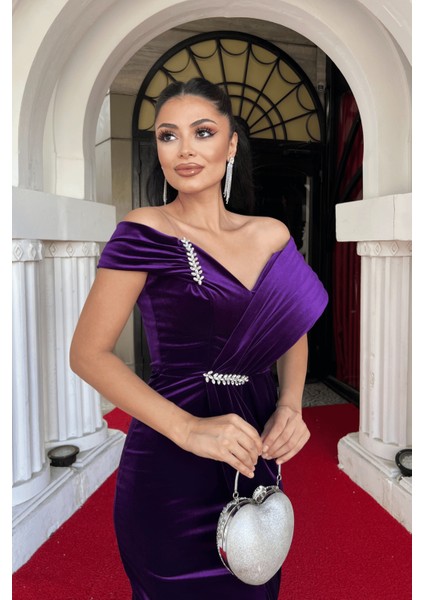 Kadife Kumaş Taş Detaylı Abiye Elbise - Patlıcan Mor modelleri