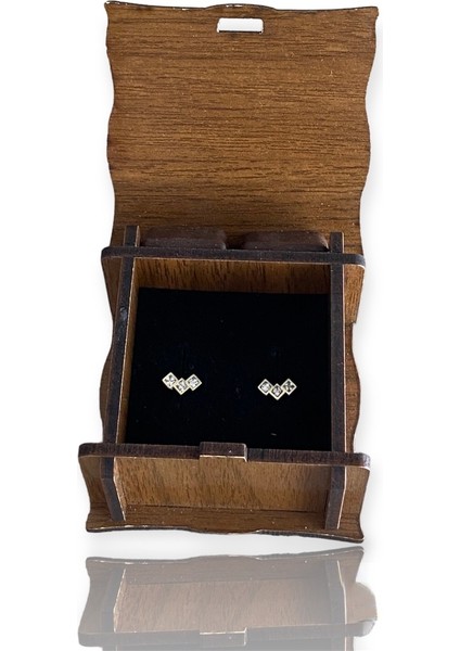 Sıralı Kare Altın Küpe fırsatları