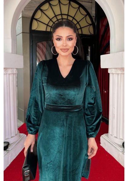 Kadife Kumaş V Yaka Midi Elbise - Zümrüt Yeşil modelleri