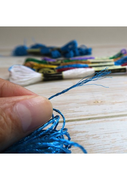 19PCS Metalik Nakış Skein Iplikleri Çok Renkli Nakış Floss Pırıltılı Nakış Iplik Çapraz Dikiş Iplik (Yurt Dışından) modelleri