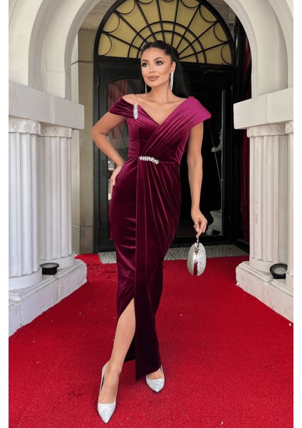 Kadife Kumaş Taş Detaylı Abiye Elbise - Bordo fiyatları