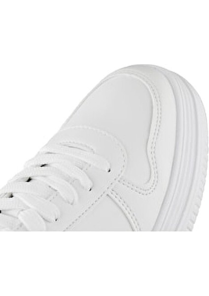 Kadın Beyaz Sneaker P.U Malzemeden Düz Tabanlı Rahat Ayakkabı