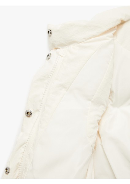 Dik Yaka Kolsuz Çıtçıt Kapamalı Şişme Yelek fırsatları