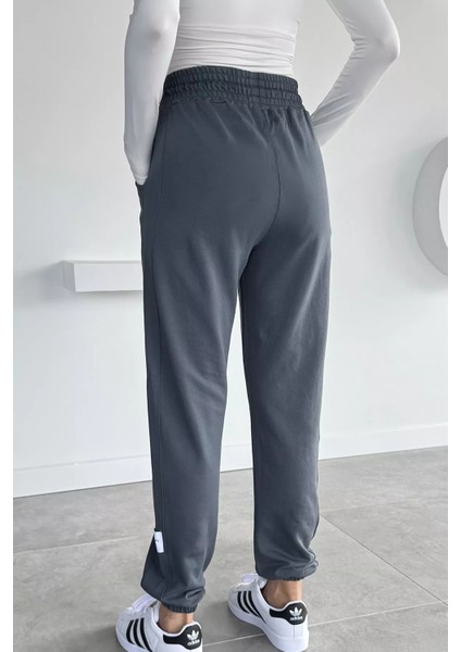 Kadın Amblem Detaylı Bel ve Paça Lastikli Eşofman Altı P-00018644 fırsatları
