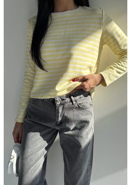 Kadın Bisiklet Yaka Çizgi Desenli Sweatshirt P-00018591