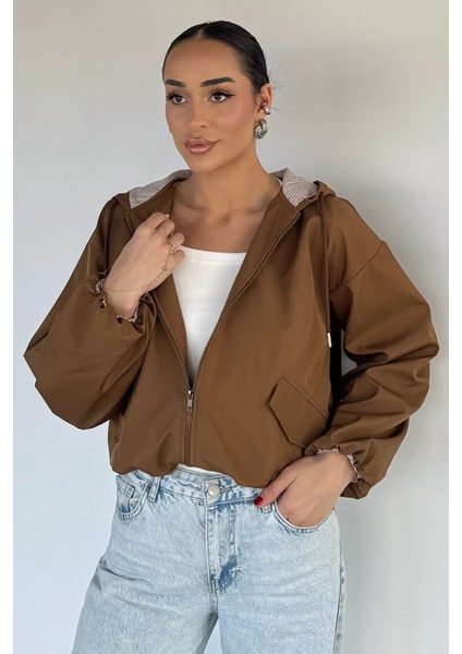 Kadın Kapüşonlu Bel Lastikli Çift Cepli Mevsimlik Mont P-00018577 fiyatları