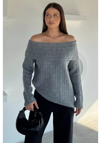 Kadın Madonna Yaka Kendinden Çizgi Desenli Triko Bluz P-00018618