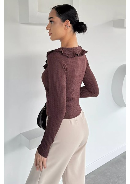 Kadın Bebe Yaka Bağcıklı Bluz P-00018535 fırsatları
