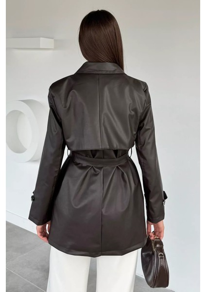 Kadın Çift Cepli Bel Kuşaklı Düğmeli Suni Deri Trençkot P-00018687 fırsatları