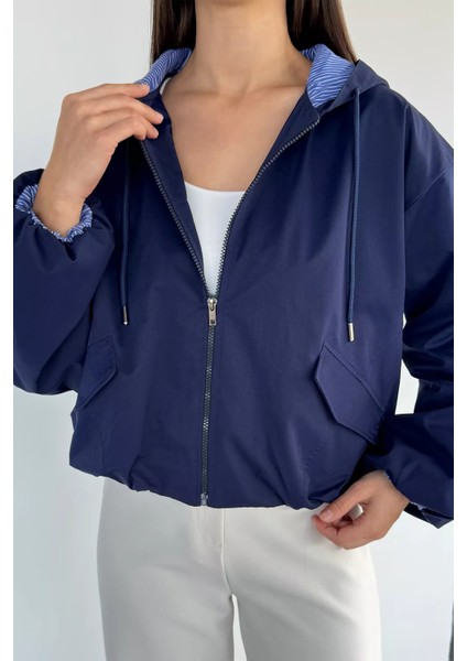 Kadın Kapüşonlu Bel Lastikli Çift Cepli Mevsimlik Mont P-00018577 modelleri