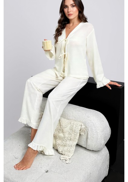 Kadın Önden Bağlamalı Kolu Paçası Fırfır Detaylı Pijama Takımı – Rahat,
