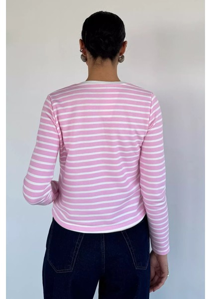 Kadın Bisiklet Yaka Çizgi Desenli Sweatshirt P-00018591 fırsatları