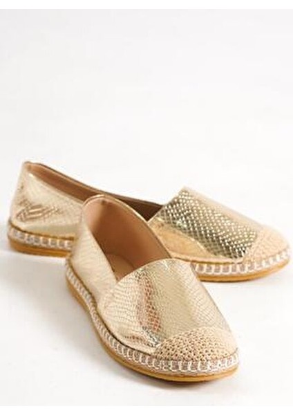 Kadın Espadril Düz Topuk Suni Deri ve PVC Taban ile Şık Tasarım