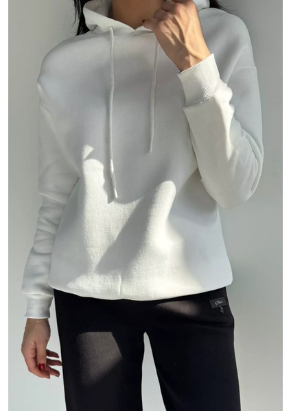 Kadın Kapüşonlu Şardonlu Basic Sweatshirt P-00018607 modelleri