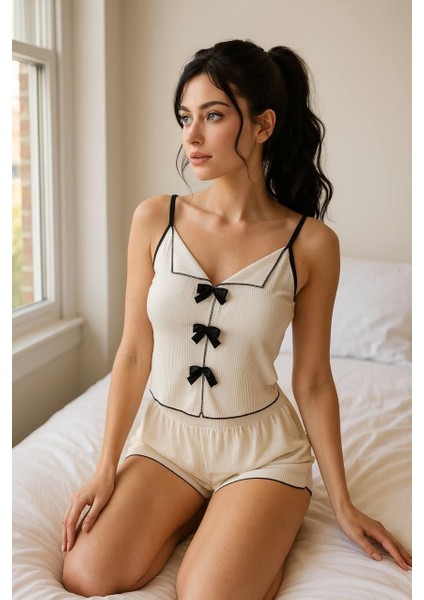 Bicomi Siyah Kurdelalı Fitilli Askılı Şortlu Pijama Takımı fiyatları