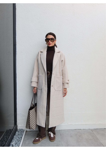 Açık Cep Düğmeli Kaşe Kaban