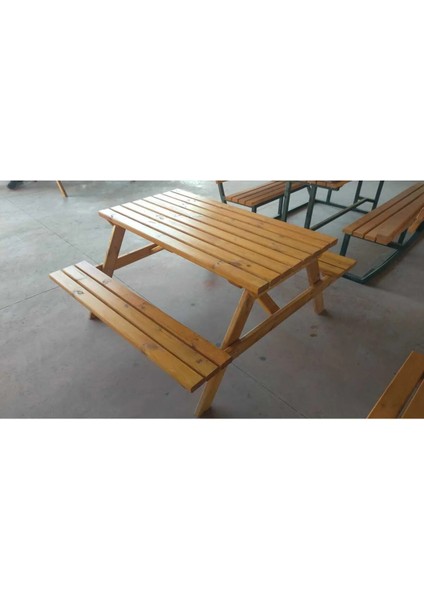 Ahşap Kedi Evi (Yemlik ve Suluklu)