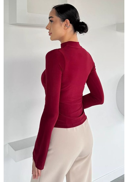 Asimetrik Kesim Ön Büzgülü Kadın Bluz P-00018523 modelleri