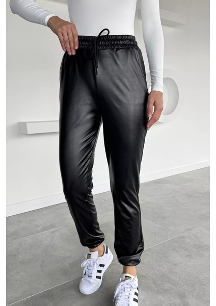 Kadın Bel ve Paça Lastikli Suni Deri Pantolon P-00018503