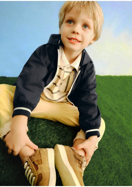 3428-40 Erkek Çocuk Füme Yağmurluk