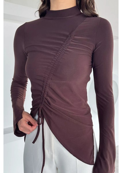 Asimetrik Kesim Ön Büzgülü Kadın Bluz P-00018523 modelleri