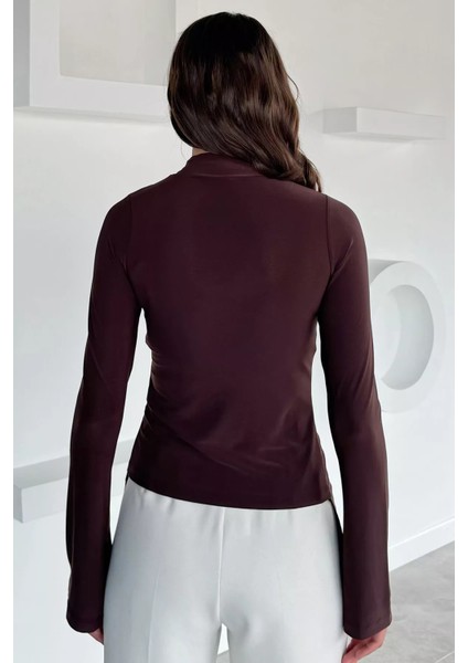 Asimetrik Kesim Ön Büzgülü Kadın Bluz P-00018523 fırsatları