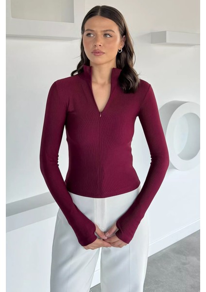 Kadın Yüksek Yaka Gizli Fermuarlı Bluz P-00018512