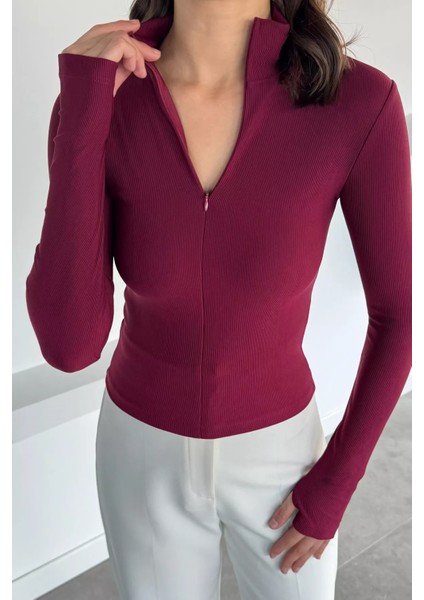 Kadın Yüksek Yaka Gizli Fermuarlı Bluz P-00018512 fiyatları