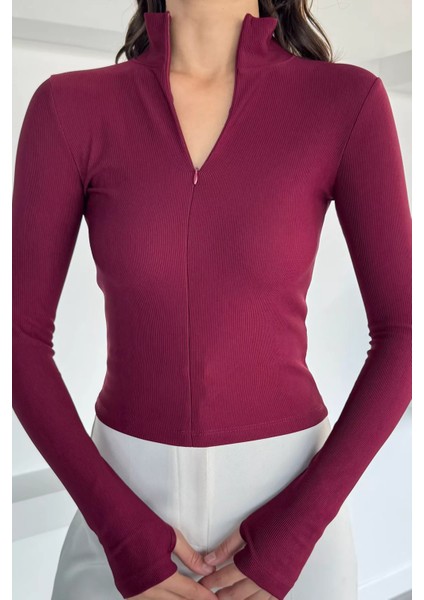 Kadın Yüksek Yaka Gizli Fermuarlı Bluz P-00018512 modelleri