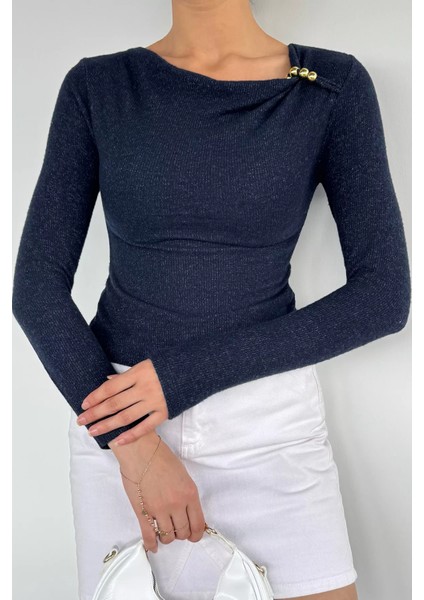 Kadın Omuz Aksesuarlı Bluz P-00018502