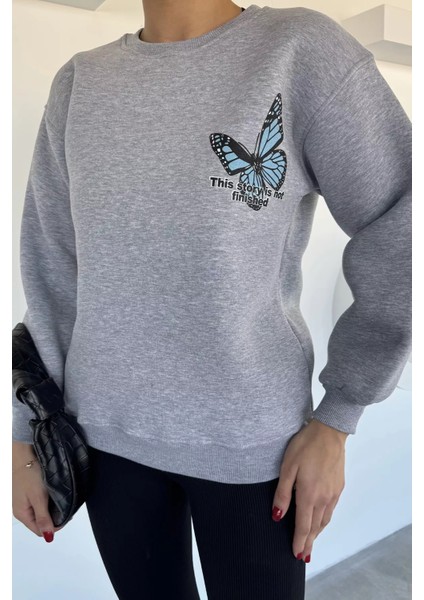 Kadın Ön ve Sırt Kelebek Baskılı Üç Iplik Şardonlu Bisiklet Yaka Sweatshirt P-00018482