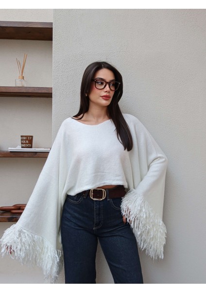 Püsküllü Triko Kazak