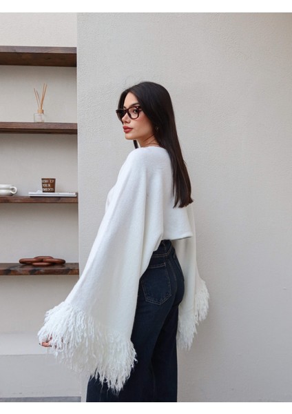 Püsküllü Triko Kazak fırsatları